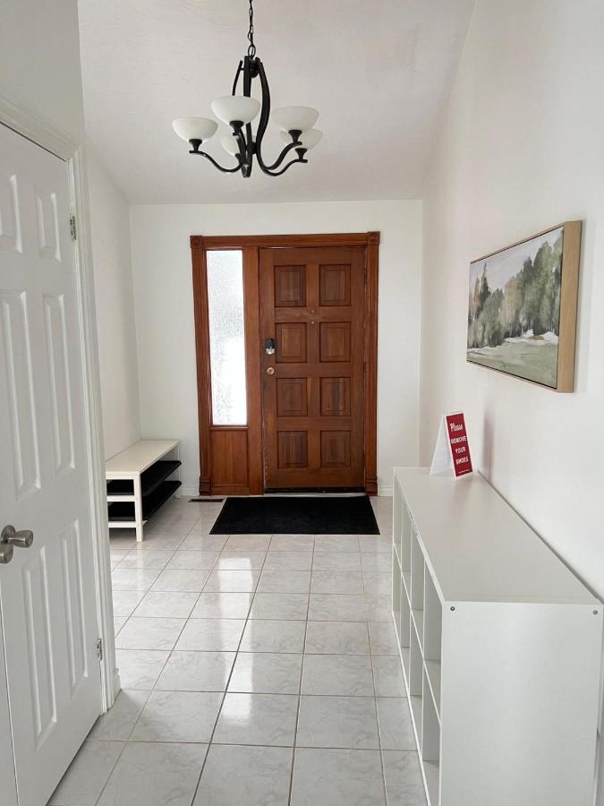 Letitia Heights !C Quiet And Modern Private Bedroom With Shared Bathroom Barrie Extérieur photo